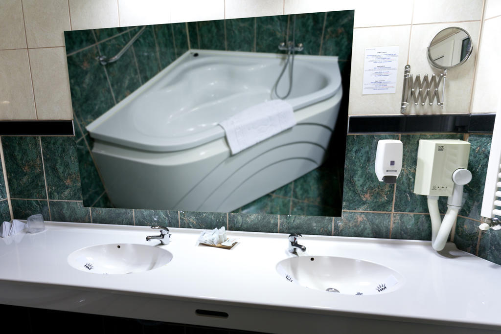 Hotel Dacia Rrt Bucharest Bilik gambar